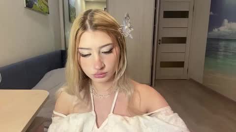 Viktorie online show from June 2026 11:05:01 AM