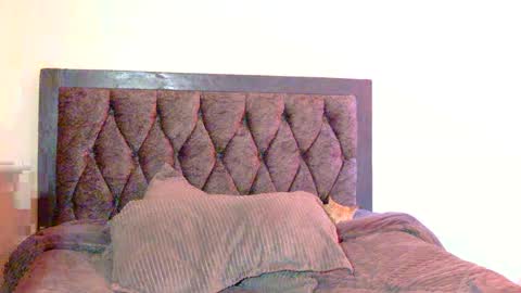 Elysey online show from September 2025 08:37:02 AM