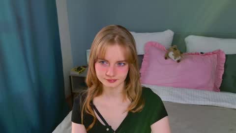 Chloyka online show from April 2026 03:46:02 PM