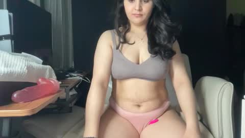 Ema Love online show from February 2026 03:23:02 AM