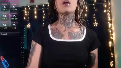 ema_ploxx online show from December 2025 12:18:01 AM