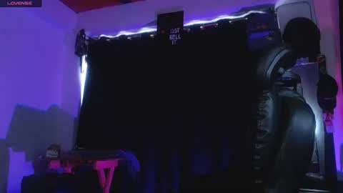 ema_ploxx online show from July 2026 05:53:02 PM
