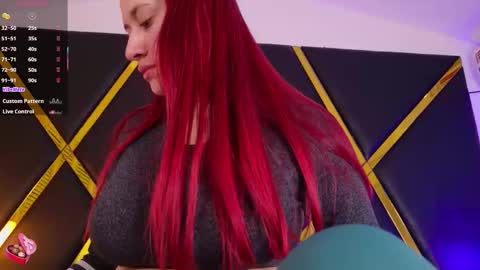 Emma online show from November 2025 12:05:02 PM