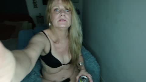 Ember Pheonixxx online show from December 2024 02:09:01 AM
