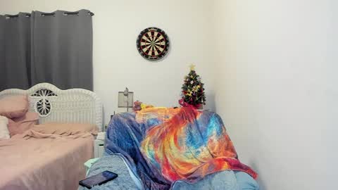 Ember Pheonixxx online show from December 2024 04:16:02 AM