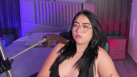 Ember Velvet online show from March 2026 08:59:02 AM