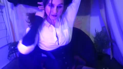 Ellie online show from January 2025 04:10:02 AM