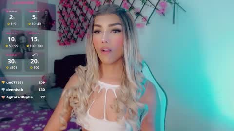 Emeli online show from September 2025 07:50:02 PM