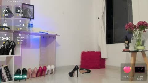 Emely   online show from May 2026 02:08:02 AM