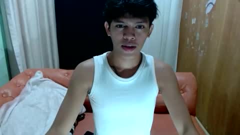 emerald_cummer online show from November 2025 01:22:01 PM