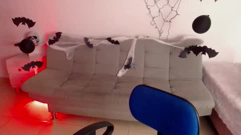 emi_carter online show from October 2025 10:52:01 PM