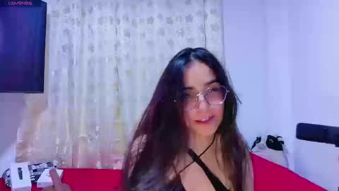 Emmily Roberts online show from September 2025 01:28:01 AM