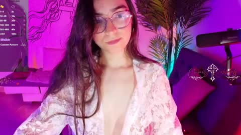 Emmily Roberts online show from April 2026 04:32:01 AM