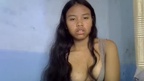 Snapshot of emiehottie chatting on June 2026 12:21:02 PM Ami online show from June 2026 12:21:02 PM