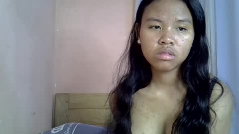 Snapshot of emiehottie chatting on June 2026 09:24:01 PM Ami online show from June 2026 09:24:01 PM