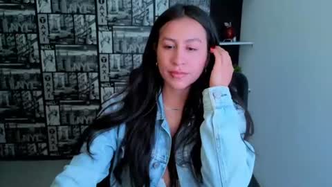 Snapshot of emigomez_ chatting on July 2026 12:17:01 AM Emilia Gomez online show from July 2026 12:17:01 AM