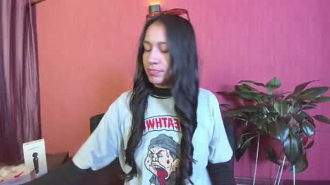 Snapshot of emigomez_ chatting on July 2026 12:03:01 AM Emilia Gomez online show from July 2026 12:03:01 AM