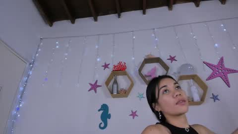 Emily  online show from February 2025 03:19:01 AM