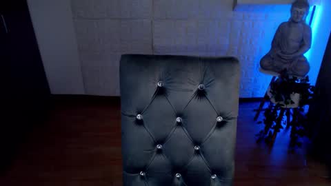 POWERFULL GODDESS EMILI online show from January 2025 10:48:01 PM