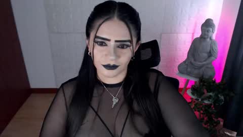 POWERFULL GODDESS EMILI online show from October 2025 05:55:01 PM