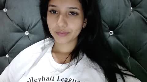 emili riders online show from December 2024 06:32:01 AM