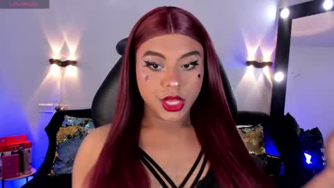 Snapshot of emili_roux chatting on April 2026 07:05:01 PM Emili roux online show from April 2026 07:05:01 PM