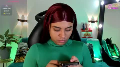 Snapshot of emili_roux chatting on May 2026 09:47:02 AM Emili roux online show from May 2026 09:47:02 AM
