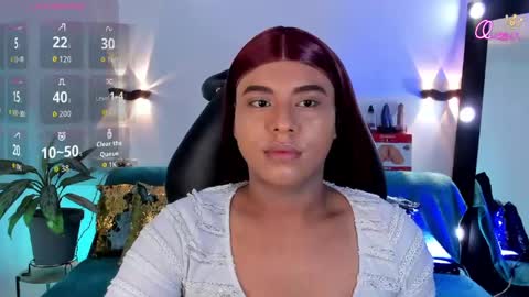 Snapshot of emili_roux chatting on May 2026 10:33:02 AM Emili roux online show from May 2026 10:33:02 AM