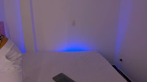 emili_williams10 online show from July 2026 11:53:01 PM