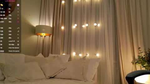 emilia_dream online show from April 2026 06:21:02 PM