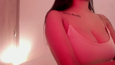 Snapshot of emilia_ghendle chatting on December 2024 07:36:01 PM Emilia Big Boobs online show from December 2024 07:36:01 PM