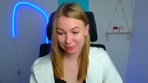 Emilia online show from April 2026 07:45:01 AM