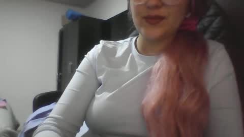Snapshot of emiliahoney chatting on July 2026 09:21:02 PM emiliahoney online show from July 2026 09:21:02 PM