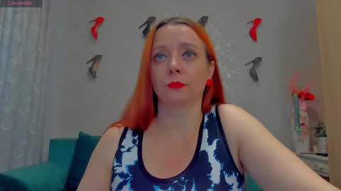 Emiliana online show from October 2025 11:46:02 AM
