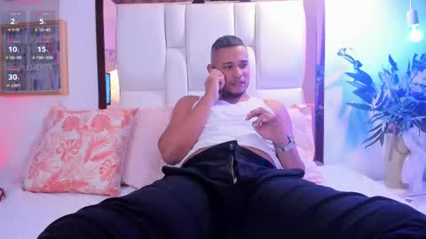 emilianoclarke online show from September 2025 01:32:02 AM