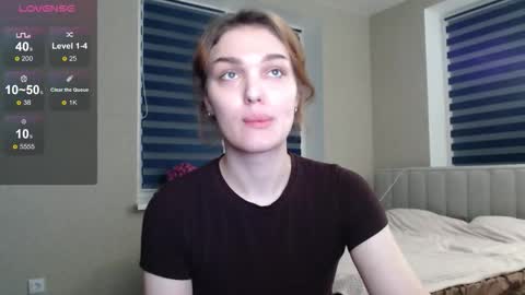 Emi online show from October 2025 08:47:01 PM