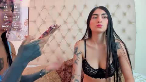 emilieandblake online show from November 2025 12:40:02 PM