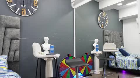 Emilio online show from April 2026 11:01:01 AM