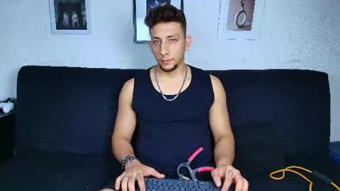Snapshot of emiliocum_24 chatting on July 2026 04:44:02 AM EMILIOCUM online show from July 2026 04:44:02 AM