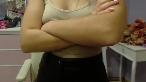 Snapshot of emilly_lust99 chatting on January 2025 01:51:01 PM Emilly online show from January 2025 01:51:01 PM