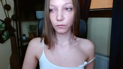 Emilly online show from March 2026 06:28:01 AM