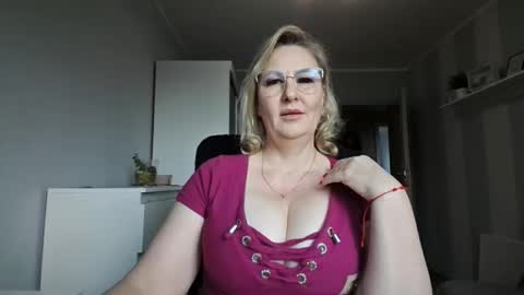 EmillyLove online show from March 2026 07:35:02 AM
