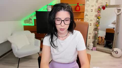 EmillyTaylor online show from November 2025 04:55:02 AM