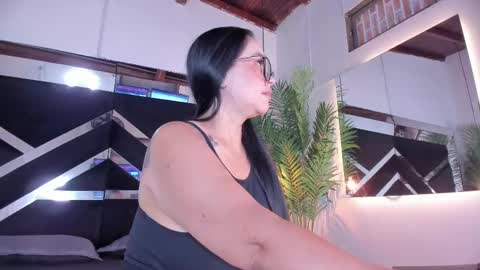 Emily  online show from October 2025 11:06:01 AM