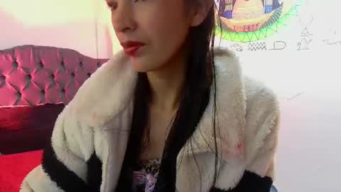 Snapshot of emily___rouse chatting on June 2026 02:51:02 AM emily___rouse online show from June 2026 02:51:02 AM