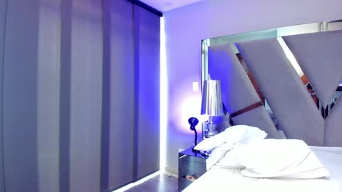 emily_bae online show from February 2025 06:01:01 PM