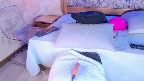 Snapshot of emily_dempsey chatting on April 2026 01:41:02 PM emily_dempsey online show from April 2026 01:41:02 PM