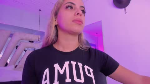 Emily online show from October 2025 11:00:02 AM
