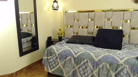 Snapshot of emily_fox_3 chatting on February 2025 12:05:02 PM emily fox 3 online show from February 2025 12:05:02 PM