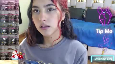 Snapshot of emily_fox_3 chatting on March 2025 03:02:01 PM emily fox 3 online show from March 2025 03:02:01 PM